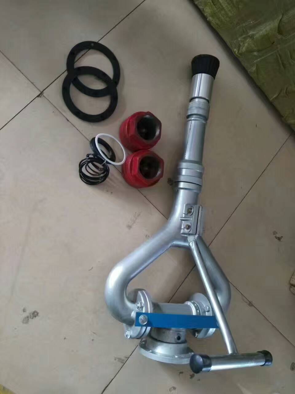 ��ˮ܇����