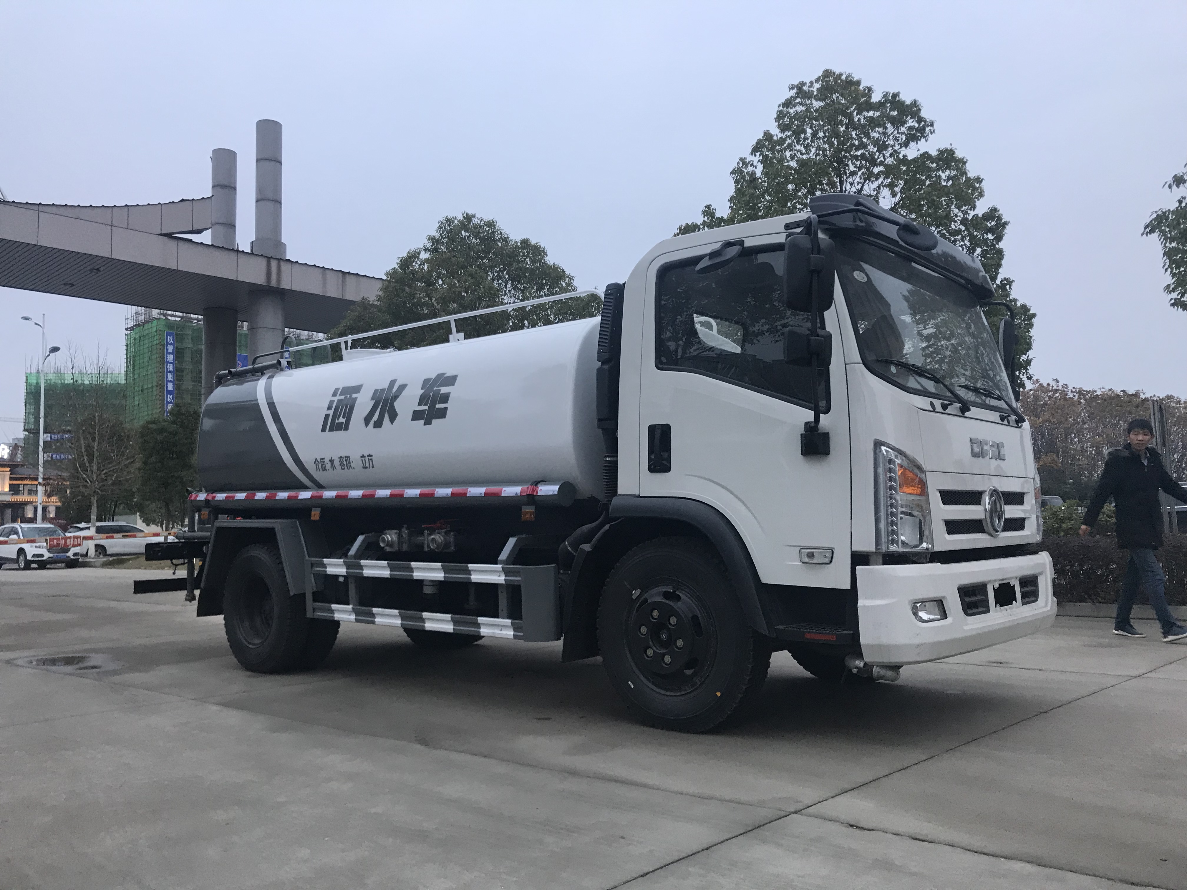 ����12���F�ڞ�ˮ܇�N������һ��(g��)���_�A