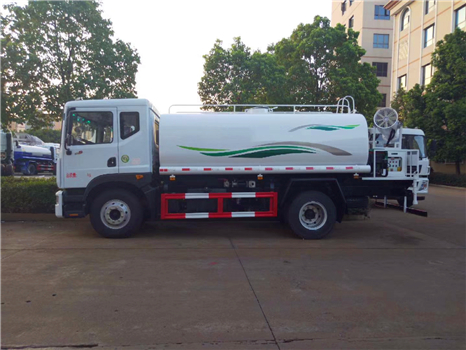 程力灑水車廠家 程力灑水車廠家