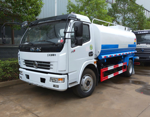 8噸灑水車 8噸灑水車