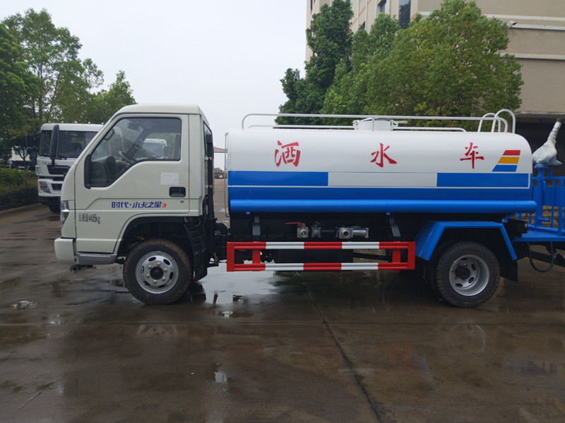 公路灑水車報價 公路灑水車報價