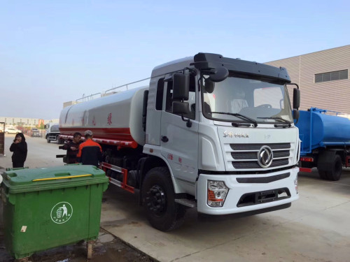 東風(fēng)灑水車(chē)報(bào)價(jià) 東風(fēng)灑水車(chē)報(bào)價(jià)