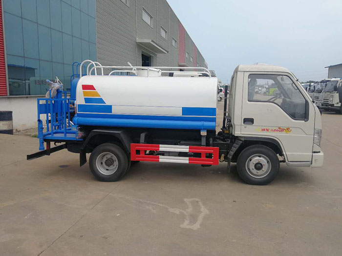 3噸灑水車 3噸灑水車