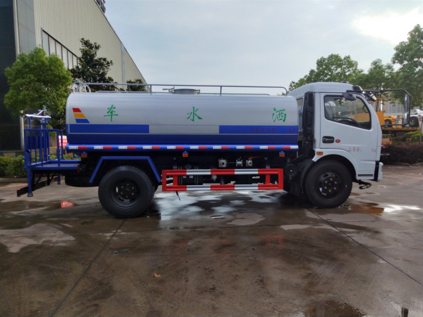 池州市灑水車廠家直銷,池州市5噸灑水車產(chǎn)品價格報價,程力集團 池州市灑水車廠家直銷,池州市5噸灑水車產(chǎn)品價格報價,程力集團