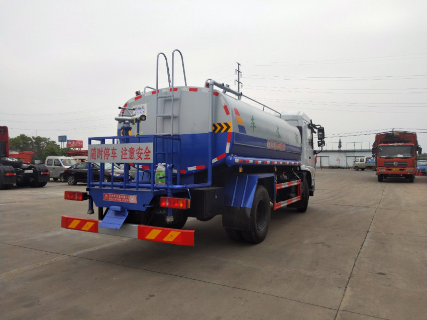 湖北程力灑水車 湖北程力灑水車