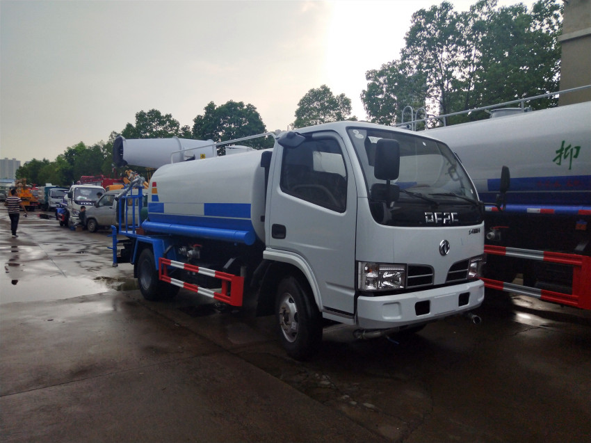 灑水車廠家直銷,程力灑水車廠家直銷,程力集團車到付款 灑水車廠家直銷,程力灑水車廠家直銷,程力集團車到付款