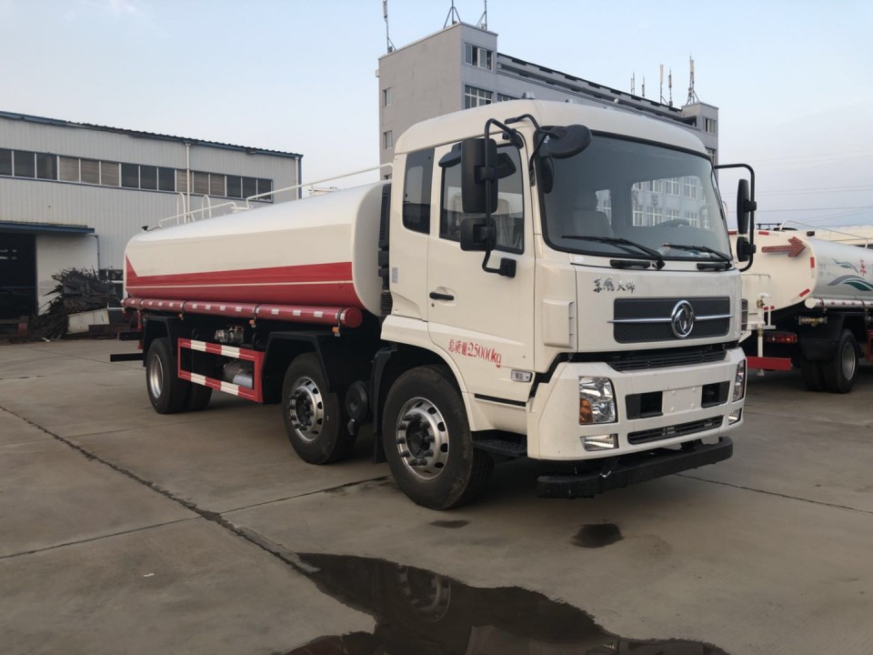 高速專(zhuān)用的東風(fēng)灑水車(chē)全面上市-東風(fēng)后雙橋?yàn)⑺?chē) 高速專(zhuān)用的東風(fēng)灑水車(chē)全面上市-東風(fēng)后雙橋?yàn)⑺?chē)