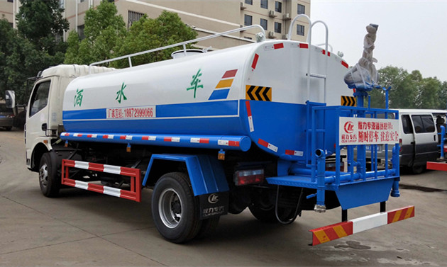 ������ˮ܇��8����ˮ܇�r(ji��)�����|�L(f��ng)���𿨞�ˮ܇����-��������