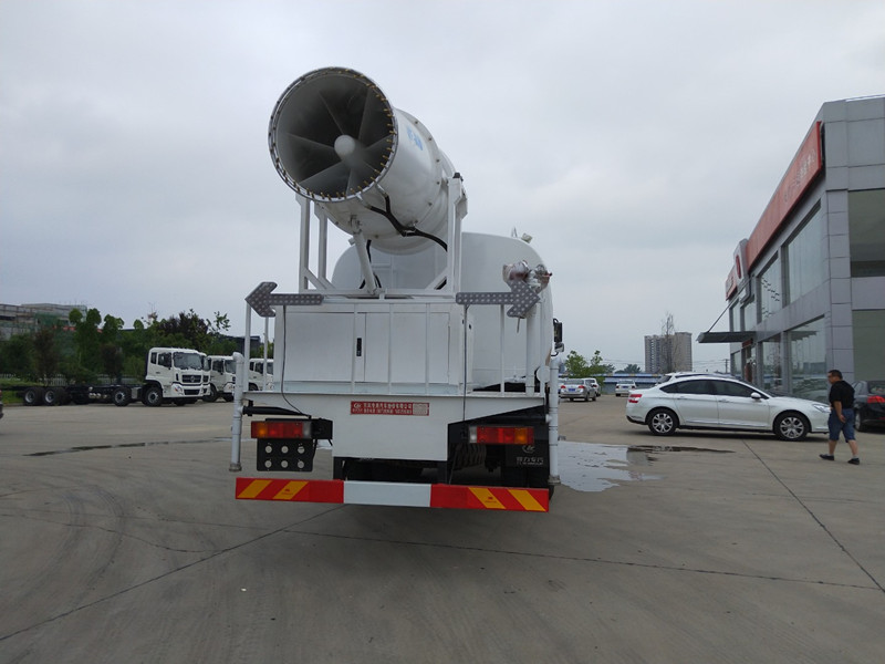 灑水車型號規(guī)格 工地灑水車 路面灑水車 灑水車型號規(guī)格 工地灑水車 路面灑水車