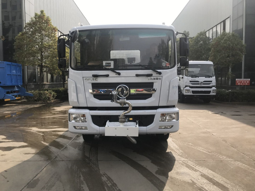 東風(fēng)多利卡D9灑水車(chē)-灑水車(chē)的質(zhì)量區(qū)別-如何選擇適合自己的灑水車(chē) 東風(fēng)多利卡D9灑水車(chē)-灑水車(chē)的質(zhì)量區(qū)別-如何選擇適合自己的灑水車(chē)