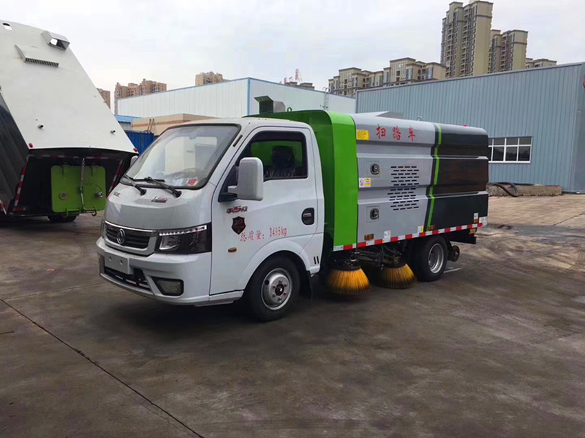 ����ͣ܇�S���{��С�͒�·܇�ăr���Ƕ����X-С�͒�·܇���a�S��