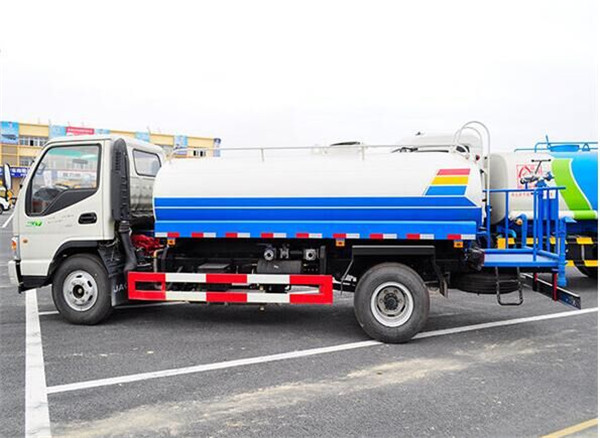 ����5����ˮ܇(ch��)-����5������ˮ܇(ch��)