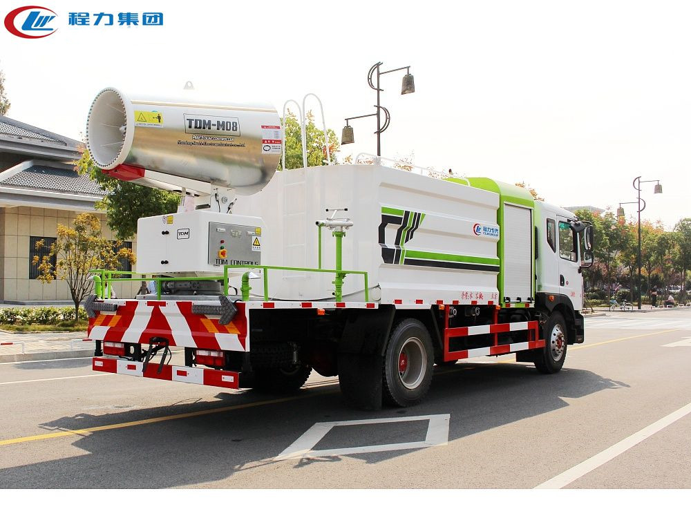 東風(fēng)霧炮車(chē) 東風(fēng)霧炮車(chē)