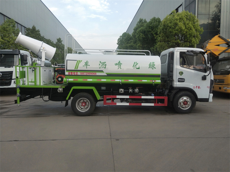5噸灑水車 5噸灑水車