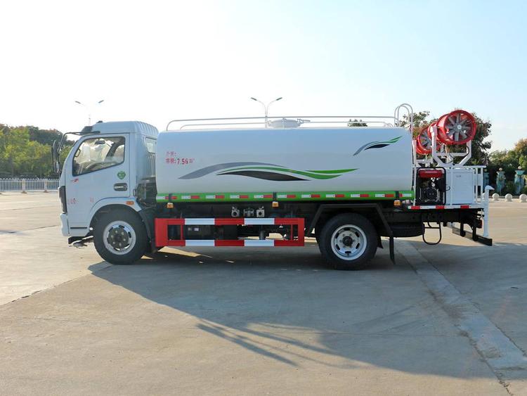 霧炮灑水車(chē) 霧炮灑水車(chē)