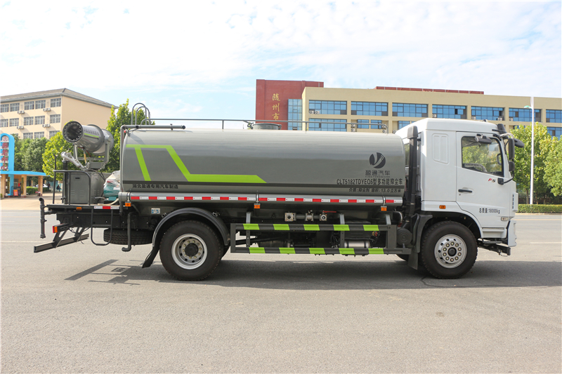 東風華神F5灑水車 東風華神F5灑水車