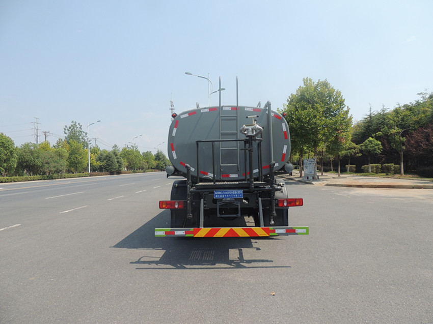湖北盈通灑水車生產廠家 湖北盈通灑水車生產廠家