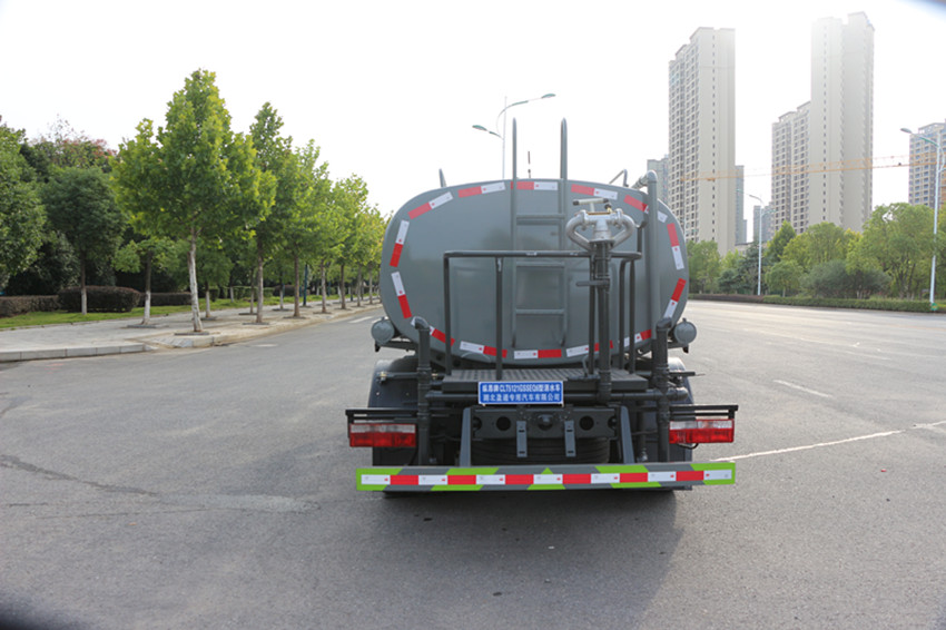 8����ˮ܇-8����ˮ܇�S��ֱ�N-8����ˮ܇�r(ji��)���(b��o)�r(ji��)-����ӯͨ