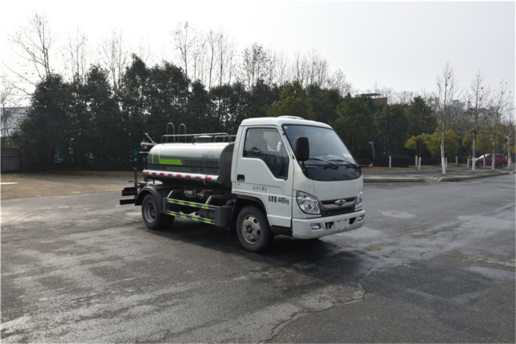 ����2.8���{(l��n)�ƞ�ˮ܇(ch��)�S�҃r(ji��)�� С�͞�ˮ܇(ch��)�S��ֱ�N(xi��o)