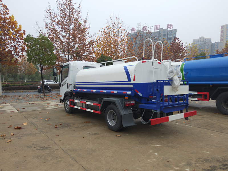 �����õĞ�ˮ܇�����X(qi��n)һ�_(t��i)-�����õĞ�ˮ܇�����X(qi��n)-��������