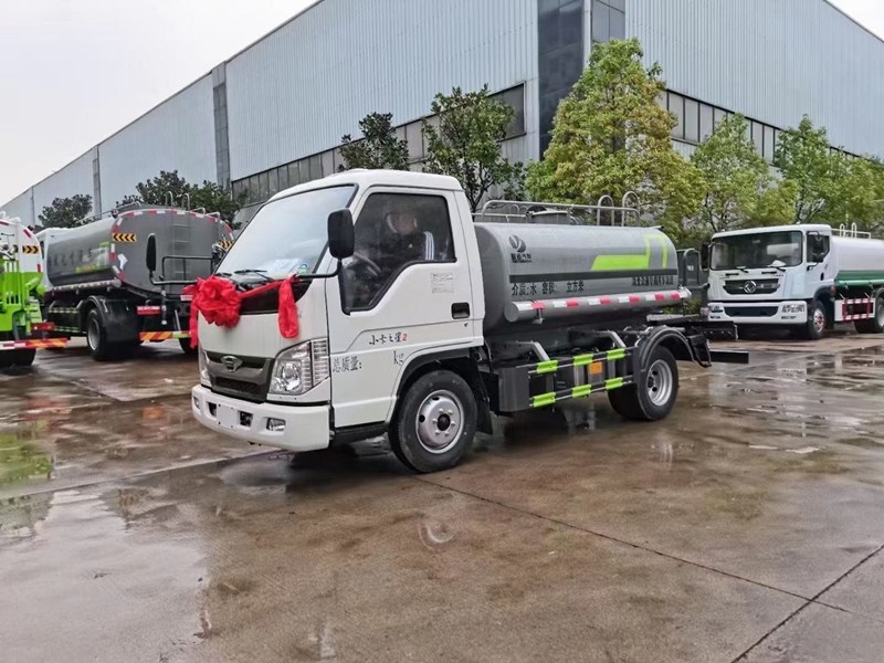 藍牌 福田小卡2灑水車 2.7噸灑水車-湖北盈通灑水車生產廠家 藍牌 福田小卡2灑水車 2.7噸灑水車-湖北盈通灑水車生產廠家